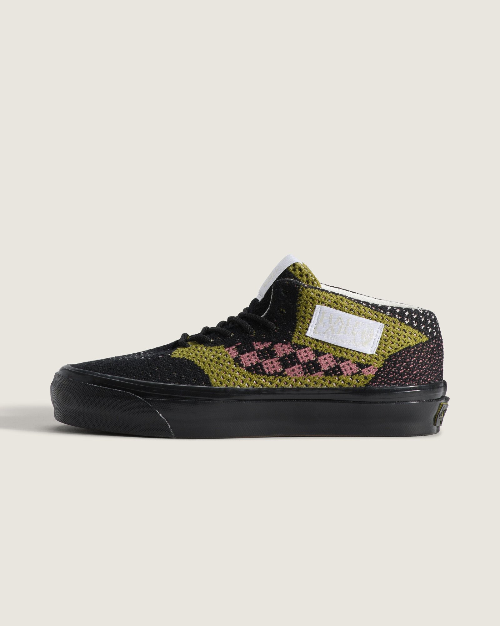 Hires-Vans-V1004001140004-01.jpg