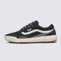 Aventura pronta. Em qualquer lugar, a qualquer hora

A vida raramente corre como planejado, mas o MTE UltraRange 2.0 RW mantém você em movimento em cada reviravolta. Sua parte superior respirável, reforçada com sobreposições Rapidweld sem costura, atinge o equilíbrio perfeito entre durabilidade e um ajuste leve e adaptável. As entressolas UltraCush Lite suavizam cada passo para combater a fadiga em dias longos, enquanto as solas waffle reversas proporcionam tração que aumenta a confiança em terrenos imprevisíveis. Construído para oferecer estabilidade e conforto quando a viagem o tira do rumo, este é o sapato que prospera onde outros vacilam.