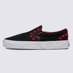 O Slip-On que marca tendências desde 1979

O tênis Slip-On Checkerboard, originalmente Style 98, evoluiu de um sapato de barco da Vans para um clássico do skate. Com gola acolchoada, sola waffle aderente e parte superior sem cadarços, ele incorpora estilo e função sem esforço. Este design atemporal continua sendo um símbolo do espírito Off The Wall da Vans e das raízes do sul da Califórnia.