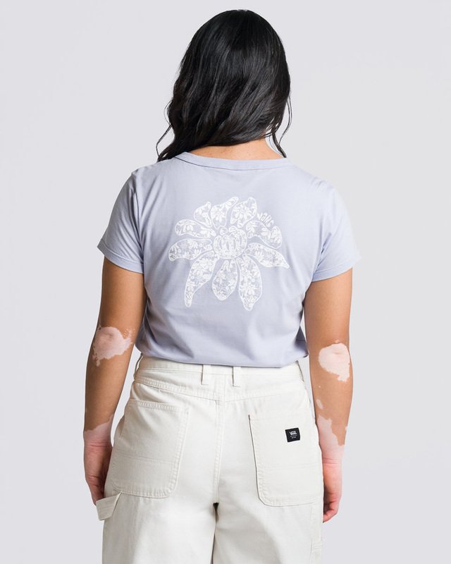 Camiseta Bloomed Mini Cosmic Sky