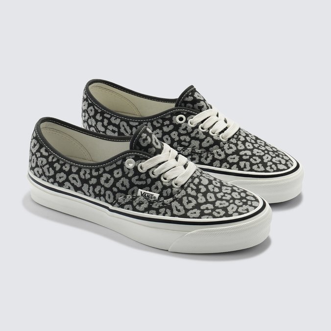 Vans authentic cheetah hot sale