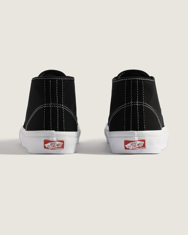 Tênis Skate Authentic Black White