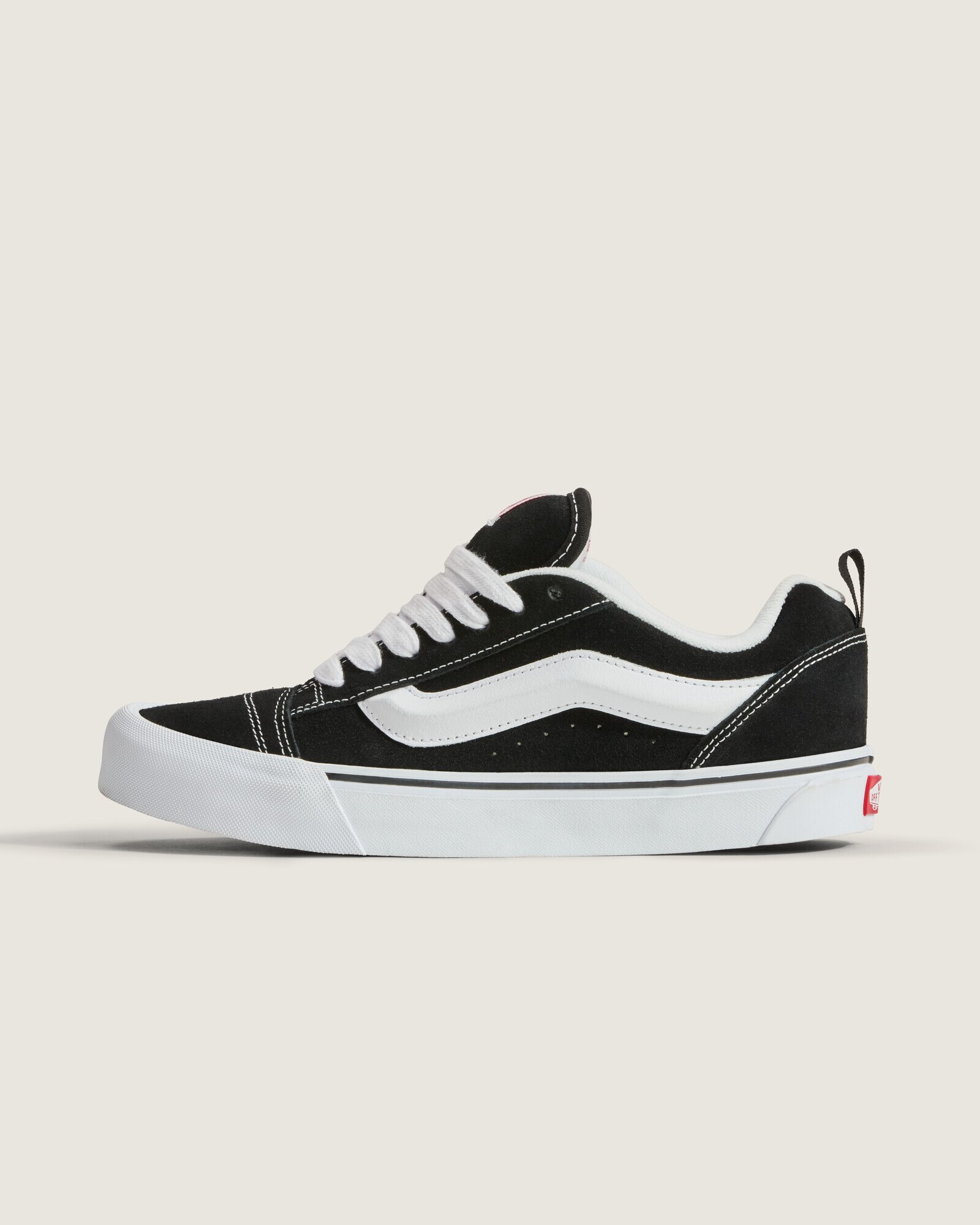 Tênis Knu Skool Black True White Vans