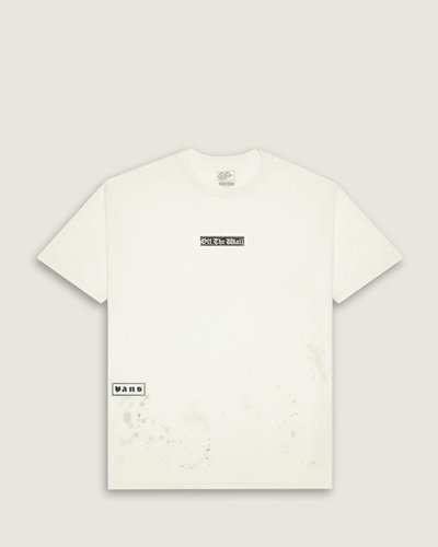 Clássico Vans é atemporal. Autenticidade “Off The Wall” na essência. Um visual tradicional que nunca sai de moda. A Camiseta Ss Unpatched Os Taupe Mist é icônica e não passa despercebida. De silhueta clássica, a camiseta é confeccionada em tecido 100% algodão, gola canelada, costuras aparentes em pespontos nas mangas e barra. Apresenta estampa frontal com assinatura Vans “Off The Wall”  centralizada na altura do peito - traz aplicação de etiqueta tecida Vans na parte inferior. Perfeita para todos os momentos.