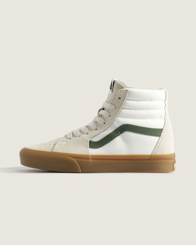 O tênis de cano alto original do skate, o Sk8-Hi, é um clássico em qualquer palco. O Sk8-Hi foi um divisor de águas, sendo o primeiro tênis de skate de cano alto a entrar em cena. Com cano acolchoado para suporte do tornozelo e biqueiras reforçadas, o Tênis Sk8-Hi Sport Pop Gray Multi continua sendo um estilo incomparável. O Sk8-Hi foi o segundo modelo a apresentar o Vans Sidestripe, e seu design arrojado permanece icônico desde então.