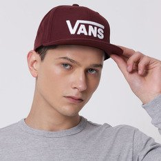 Um acessório marcante que além de te proteger carrega muita personalidade e transmite a cultura street style. Seu visual icônico carrega a identidade Vans na essência. O Boné Drop V Ii Snapback Port Royale traz segurança e conforto para qualquer rotina. Presença forte na cultura do esporte e das ruas, características da tradição Vans, o boné vinho masculino é confeccionado em 80% acrílico e 20% lã e possui seis painéis, de aba curva e traz patch bordado com assinatura tradicional Vans em “Drop V” aplicado na parte frontal. De tamanho único e regulável com fecho de pressão na parte traseira, o modelo é de fácil ajuste.
