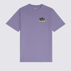 Aproveitar todos os momentos com muita diversão, é “Off The Wall”. A Camiseta Old Skool Ss Purple Haze Infantil é a peça ideal para usar todos os dias. Ela carrega o lado descolado e descontraído da Vans para a estampa frontal na altura do peito, do lado esquerdo - destacando assinatura Vans OTW, com detalhe para o tradicional skate Vans, em silk à base d’água. Confeccionada em tecido 100% algodão, a camiseta infantil de manga curta traz gola redonda e etiqueta tecida Vans aplicada na manga. De corte clássico mais justo ao corpo, a camiseta é confortável para brincar e se divertir com muito estilo todos os dias.