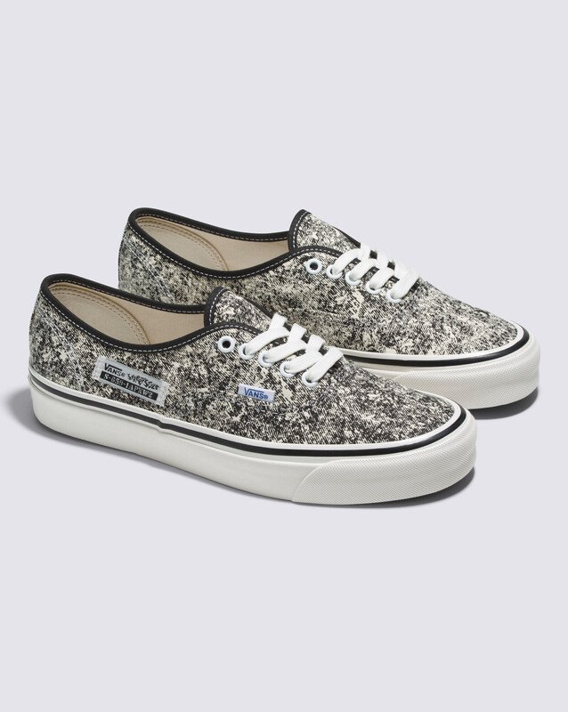 Tênis Authentic 44 Dx Anaheim Factory Og Acid Wash White