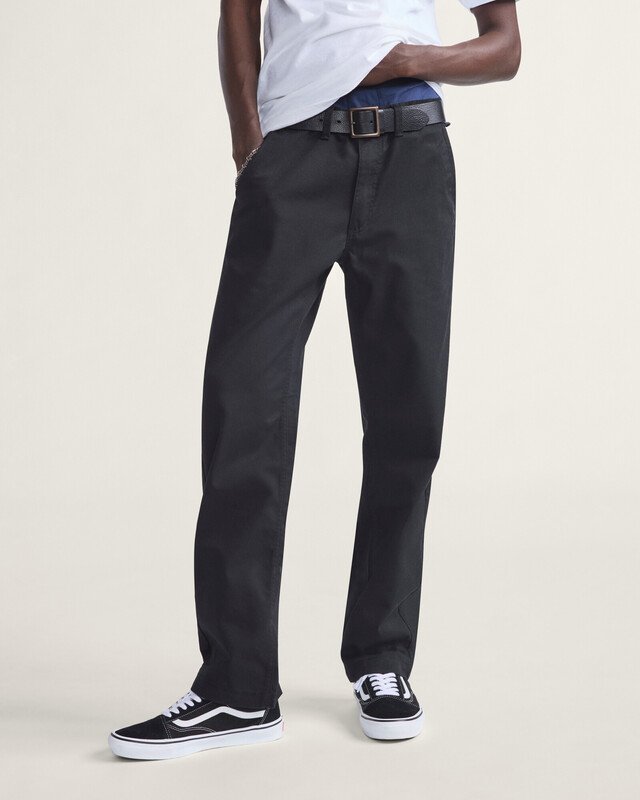 Authentic Chino Relaxed Black