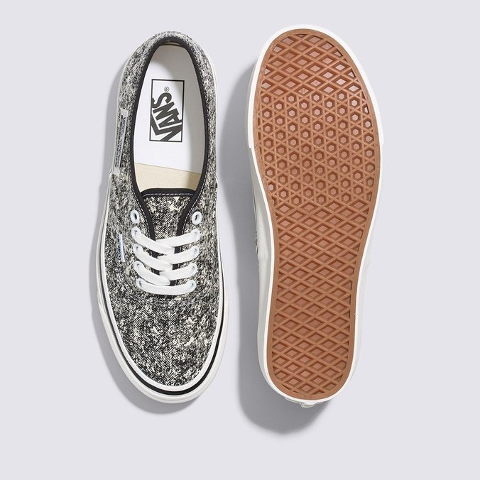 極希少】VANS Authentic 44 Dx WASH WHITE 極希少】VANS Authentic 44 Dx WASH WHITE