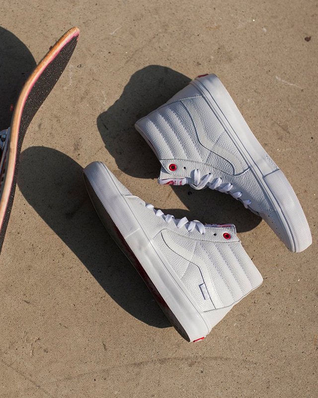 Tênis Skate Sk8-Hi Vans X Xaparral White
