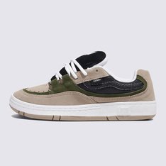 O Tênis Speed Moon Rock é um modelo vintage da linha de skate Vans, lançada no outono de 1998, trazido para os dias de hoje. Feito com partes superiores de camurça e tela que imitam o design do modelo original, esta versão reeditada do Tênis Speed apresenta cores clássicas que utilizam painéis rápidos para um visual em camadas. A sola modernizada dos meados dos anos 90 e a marcação na língua moldada elevam ainda mais este estilo nostálgico.