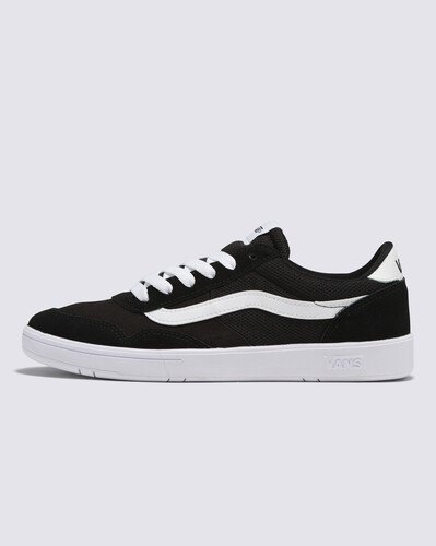 Proporcionando conforto máximo a um estilo elegante com a icônica sidestripe

O Cruze Too ComfyCush combina técnicas modernas de criação com o estilo clássico e tradicional. Construído com o conforto leve de uma palmilha e entressola ComfyCush, este elegante estilo de cano baixo mantém você relaxado o dia todo enquanto exibe a estética clássica de um tênis com sidestripe elevado.

•	Silhueta com a sidestripe tradicional
•	Palmilha e sola ComfyCush
•	Cabedal de camurça, lona e malha
•	Fechamento com cadarço
•	Logotipo bordado no calcanhar
•	Etiqueta simples do logo na lingueta
•	Colarinhos de suporte acolchoados