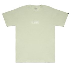 Camiseta de manga curta confeccionada em algodão com gola careca em ribana e estampa frontal em silk a base d'água