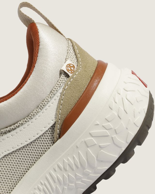 Tênis Ultrarange Neo Vr3 Mte Oatmeal