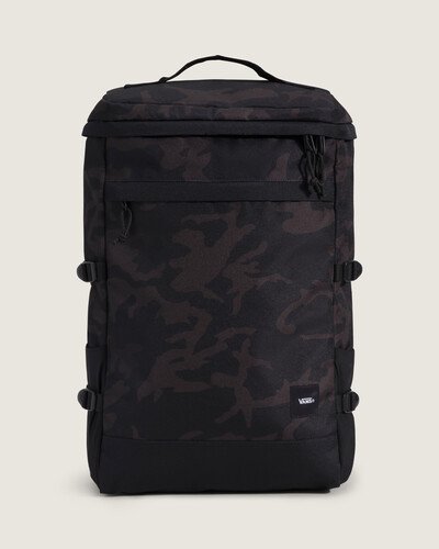Uma mochila feita para longas viagens e sessões de skate. Seja uma viagem de fim de semana ou uma missão completa de skate, a Mochila Omit Black Camo possui capacidade de sobra, com um design pronto para o skate. Feita com Cordura® resistente, ela pode ser utilizada como mochila ou mala de viagem - o modelo inclui uma alça de skate para facilitar o transporte, sem precisar diminuir o ritmo.