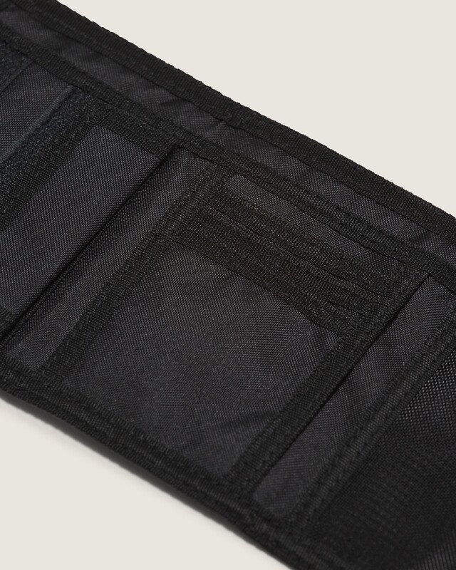 SLIPPED BLACK