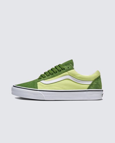 Ícone SideStripe™. Cores atualizadas.

O Old Skool Shoe, nascido em 1977 como Style 36, introduziu o agora icônico Sidestripe™. Projetado com o skate em mente, ele compartilhava os detalhes focados no skate Era, ao mesmo tempo que adicionava uma biqueira reforçada para maior durabilidade. Desde a sua estreia, esta silhueta de cano baixo tornou-se um ícone no skate, BMX, música e moda. Década após década, continua a ser um dos estilos mais adorados da Vans, transcendendo tendências com o seu design intemporal e versatilidade. Agora parte da Coleção Color Theory, foi reinventado em tons vibrantes para uma abordagem nova e criativa.