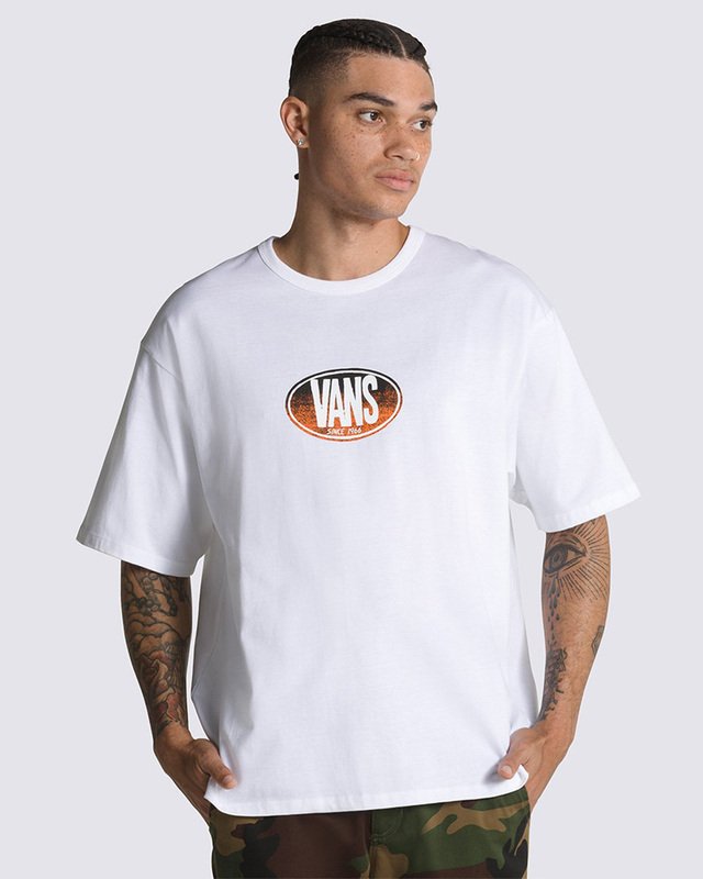 Camiseta Off The Wall Gradient Logo Loose Ss Sk8 Weareaway White