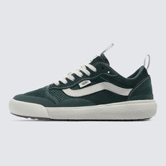 Máximo conforto e aliado de todas as rotinas. Esteja sempre pronto para o inesperado com o Tênis Ultrarange Exo Se Mte Perf Suede Scarab Oatmeal. Com um solado co-moldado construído em padrão tratorado em waffle - exclusividade Vans - ele maximiza a cobertura, aderência e durabilidade da borracha. A nova entressola UltraCush™ Lite traz conforto e leveza para o calce. O modelo de cano baixo possui cabedal com inspiração na silhueta do icônico Old Skool - em camurça, tecido e sintético verde - totalmente respirável, com biqueira e antepé de borracha renovado, deixando o calce no ajuste ideal. O Exo Skeleton fornece apoio integrado nos dedos e na parede lateral medial, com uma trava de calcanhar para um ajuste seguro. No calcanhar e lingueta, traz puxadores, facilitando o calce. O tradicional skate “Vans Off The Wall” é aplicado na heeltab do calcanhar. Traz etiqueta Vans aplicada na lateral do tênis, enquanto a assinatura “Vans Ultrarange” é aplicada na lingueta. Conforto e estilo dentro e fora das pistas.