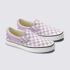 O slip-on Vans que dita tendências desde 1979. Com a Color Theory Collection, é possível criar uma história exclusiva com as cores, combinando tons vibrantes e inesperados no estilo icônico e irreverente dos clássicos Vans. Feito com cabedal de lona estilo old skool, o Tênis Slip-On Lupine presta homenagem à lendária silhueta Vans sem cadarços, apresentando um visual repaginado e de calce fácil, com estampa exclusiva em checkerboard colorido no cabedal.

Características do produto:
• Tênis slip-on icônico • Cabedal com estampa clássica em checkerboard • Cores da estação Color Theory • Colarinhos acolchoados para maior suporte • Detalhes elásticos nas laterais • Sola de borracha waffle exclusiva original Vans.