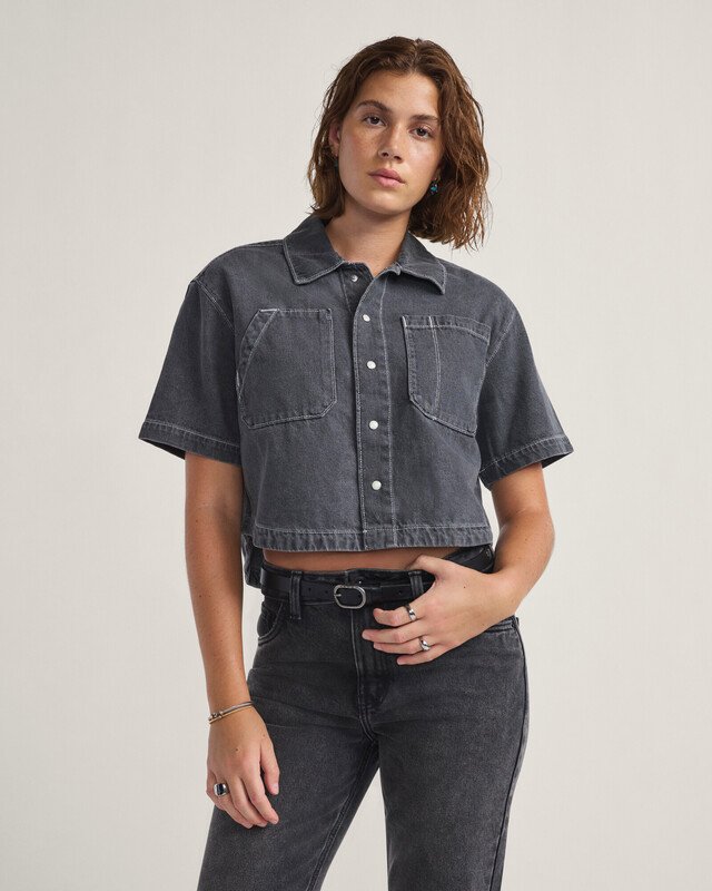 Camisa Ss Natalie Denim Boxy Button Up Grey Wash