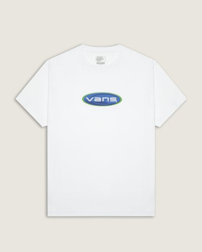 Camiseta Manga Curta Planet Vans White apresenta construção em knit com toque ousado e conforto essencial. O corte de manga curta garante caimento natural e liberdade de movimento, valorizando a atitude autêntica e descontraída associada à marca. Acabamento limpo e textura macia traduzem sensorial agradável sem ostentação, mantendo o foco na expressão e no conforto do modelo