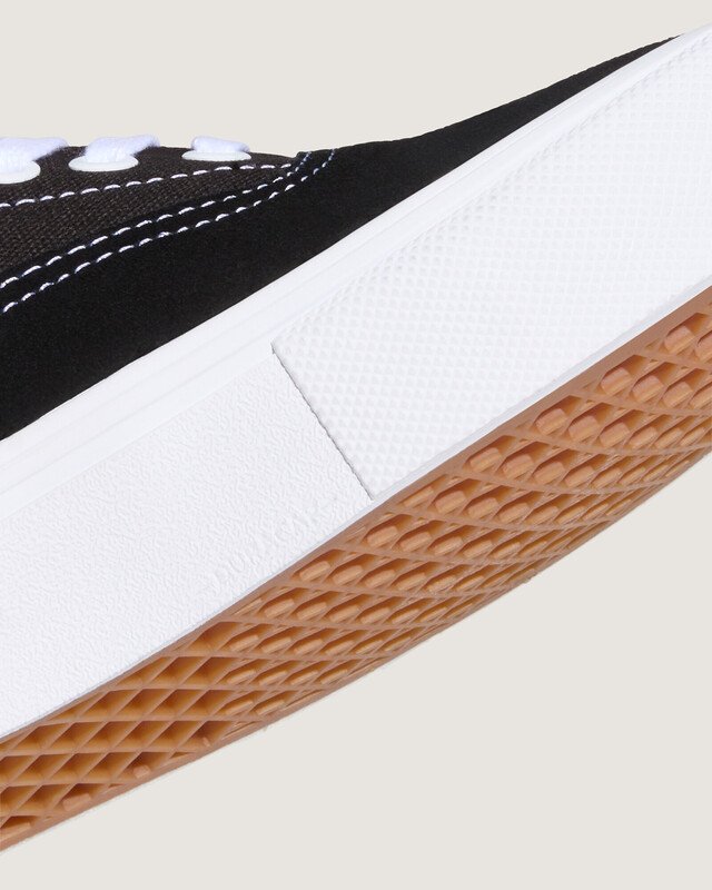 Tênis Skate Era Black White