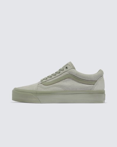 “You are Made for the Elements”. Estes são os seus Vans. Inspirado em atividades ao ar livre e baseado em aventura, o Tênis Old Skool Mte Washed Canvas Green oferece novos níveis de versatilidade para facilitar o dia a dia. O modelo apresenta uma proteção à prova d'água HydroGuard, um pacote de isolamento Primaloft de 100g, com cabedal em camurça e tecido premium e uma sola All-Trac para tração em todos os climas. Um tênis pronto para enfrentar o frio o dia todo, todos os dias.