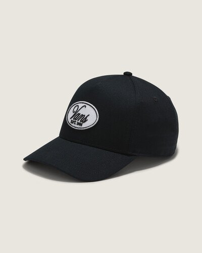 Um acessório marcante que além de te proteger carrega muita personalidade e transmite a cultura street style. Seu visual icônico carrega a identidade Vans na essência. O Boné Raley Strapback Black traz segurança e conforto para qualquer rotina. Presença forte na cultura do esporte e das ruas - características da tradição Vans - o boné de aba curva possui cinco painéis, com aplicação de patch bordado tradicional Vans® com detalhe oval, grafia vintage e inscrição “Est. 1966”, na parte frontal. De tamanho único e regulável no strapback, o modelo é de fácil ajuste.