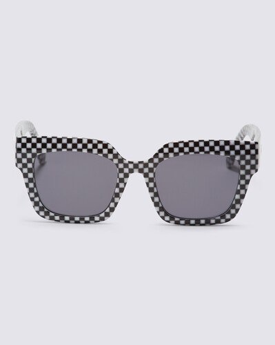 Combinar o estilo clássico com proteção máxima é a autenticidade Vans na essência. Com um design icônico, o Óculos Belden Shades Checkerboard Black White traz uma silhueta clássica da estética Vans em uma armação quadrada retrô, com estampa exclusiva em checkerboard por todo o óculos. Com armação e lentes em 100% policarbonato, ele possui proteção contra os raios UVA e UVB 400, vento e outros elementos. O óculos de sol que agrega estilo em todas as ocasiões. O modelo traz assinatura Vans em “Drop V” na lateral da haste. Todos os óculos de sol da Vans possuem o certificado UV400/CE.