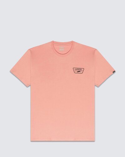 Fundada na Califórnia em 1966, a Vans está envolvida com a cultura de rua, artes, música e ligada ao skate e à evolução do esporte, sem perder a essência. Dos clássicos aos modernos, a Vans possui uma enorme variedade de modelos de tênis, roupas e acessórios, sempre mantendo o estilo "Off The Wall". A Camiseta Full Patch Back SS Lobster Bisque Black possui estampas com o icônico patch do skate Vans, com inscrição "since 1966” aplicado na altura do peito, no lado esquerdo. Nas costas, traz a mesma estampa, em tamanho maior em silk à base d’água. Com gola canelada, apresenta etiqueta Vans aplicada na lateral da peça. Conforto, estilo e atitude dentro e fora das pistas. Combine com todos os seus clássicos.