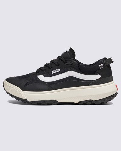 “You are Made for the Elements”. Estes são os seus Vans. O Tênis Crosspath Mte Black White tem base em tudo o que aprendemos com a família de tênis UltraRange. É a combinação perfeita de estilo e funcionalidade para aventuras urbanas e ao ar livre. Extremamente versátil e repleta de conforto, o modelo possui silhueta de cano médio, é repelente à água e possui uma entressola em EVA de base biológica projetada para amortecimento máximo, combinada com uma sola All-Trac atualizada projetada para melhorar a tração em qualquer terreno. Onde quer que seu estilo de vida te leve, esse tênis é tudo o que você precisa para explorar o dia todo. O modelo possui o logotipo Vans Checkerboard Globe: este produto é feito de pelo menos 30% de um ou uma combinação de materiais reciclados, renováveis ??e/ou regenerativos. Para saber mais sobre a Vans e a sua jornada rumo a materiais sustentáveis, acesse vans.com.br/sustentabilidade.