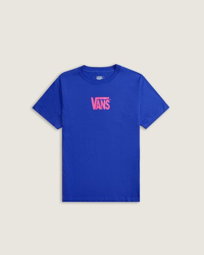 Camiseta de gola careca com logo frontal estampado e modelagem clássica, ideal para o dia a dia em 100% algodão.