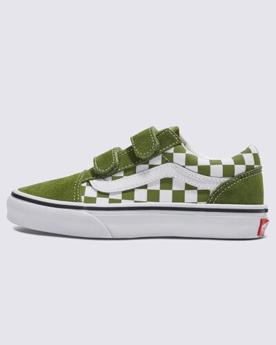 Feito especialmente para proporcionar o calce seguro e confortável dos pequenos, o Tênis Old Skool Checkerboard Pesto Infantil homenageia o icônico tênis com Sidestripe™, substituindo os cadarços tradicionais por fechos duplos de velcro. Com cabedal durável de camurça e lona verde com detalhe de estampa icônica em checkerboard, este modelo de cano baixo proporciona um ajuste fácil e seguro, mantendo o conforto dos pequenos durante todo o dia. O tênis apresenta biqueiras reforçadas, colarinhos acolchoados de suporte e sola de borracha waffle exclusiva Vans.