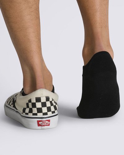 Combine os seus tênis Vans com o pack de meias que carrega o Lifestyle Vans por onde for. Pack com três pares que traz estilo para todos os seus clássicos Vans. A Meia Classic Kick 41/45 Black agrega estilo para todas as ocasiões. O pack possui três pares de meias soquetes em tecido estilo sapatilhas clássicas pretas. Traz assinatura Vans em “Drop V” estampada no peito de pé. Os modelos vestem da numeração 41 ao 45.