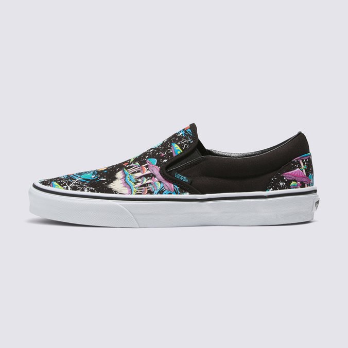 Tênis Slip-On Cosmic Glow Black True White