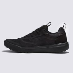 Uma nova adição à família Vans, o UltraRange Rapidweld foi a solução para a necessidade de nossos atletas de alto nível por um tênis versátil que proporcionasse conforto em longas viagens ao redor do mundo. Apresentando um composto de entressola UltraCush atualizado, que oferece o máximo em conforto e amortecimento, além de uma confecção de encaixe em forma de meia LuxLiner com partes internas sem costura para reduzir peso, atrito e pontos quentes, o Tênis UltraRange Rapidweld Black Black apresenta uma estética limpa que o levará aonde quiser. Feito com cabedais de camurça sintética e tecido respirável, possui solado durável de borracha co-moldada e minitratorada para reduzir a cola e melhorar o acabamento.