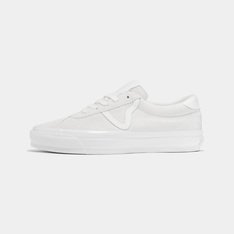 Originalmente introduzido no início dos anos 90, o Tênis Sport Vault Og Lx Pig Suede White é um estilo atemporal, com inspiração nos designs esportivos retrô de décadas passadas. O modelo possui detalhes na silhueta, trazendo uma parede lateral mais alta e brilhante, com costuras em destaque.