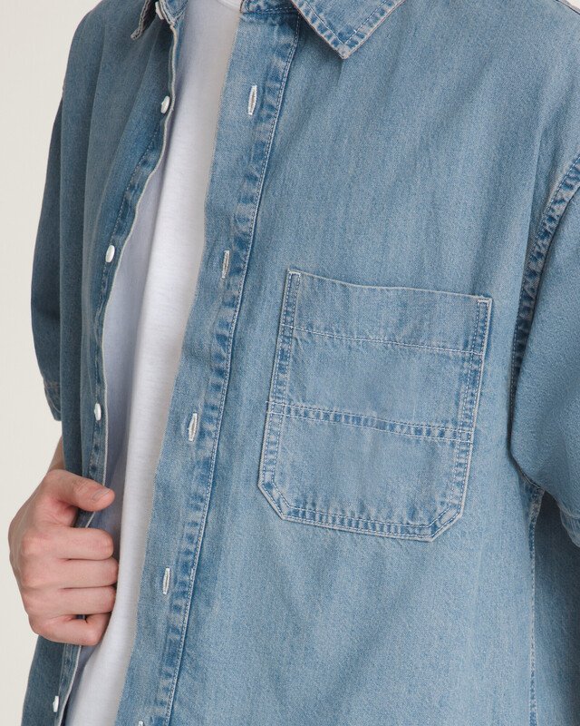 Camisa Manga Curta Cyrus Straight Hem Denim Stone Wash Blue